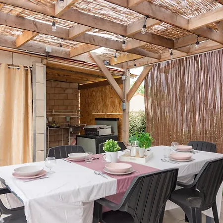 Belle Maison Familiale Avec Piscine Privee 別荘 *