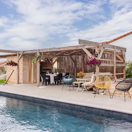 Dom wakacyjny Belle Maison Familiale Avec Piscine Privee Lezat-sur-Leze